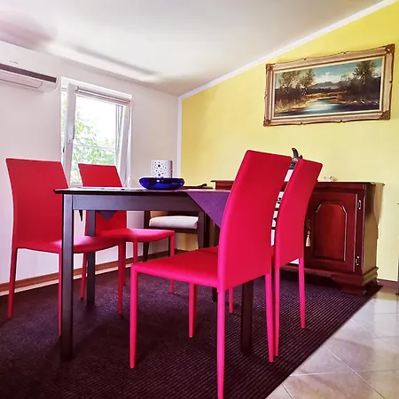 شقة Magnavisum Kaštelir